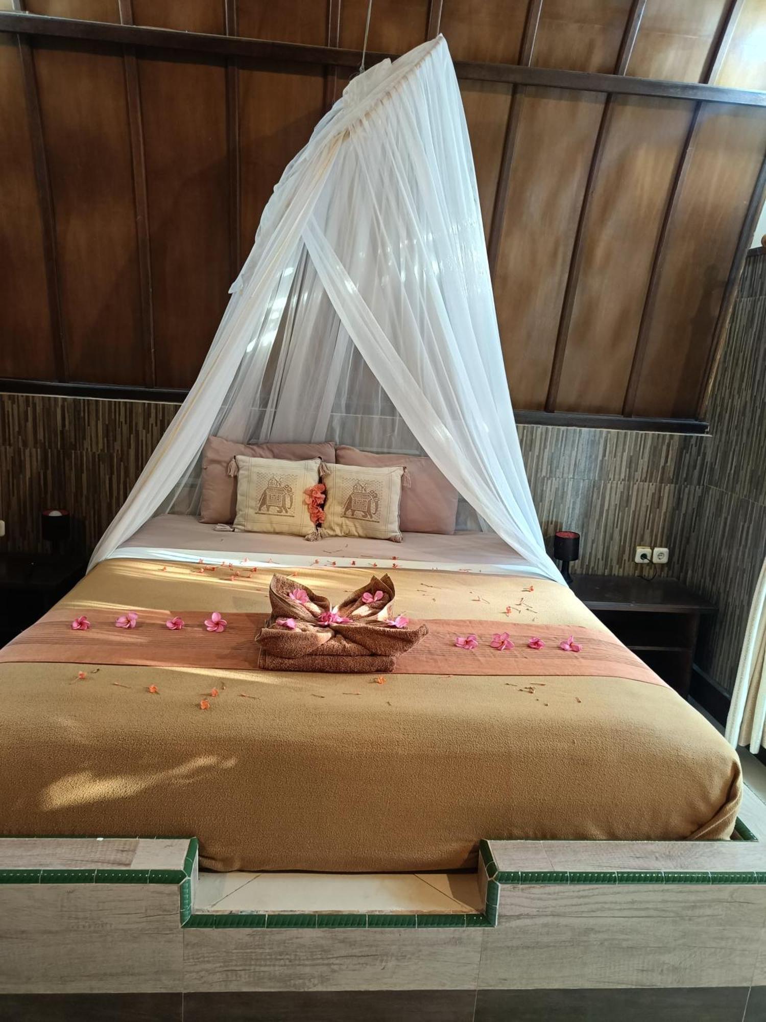 Noby Gili Cottages Гили Мено Екстериор снимка